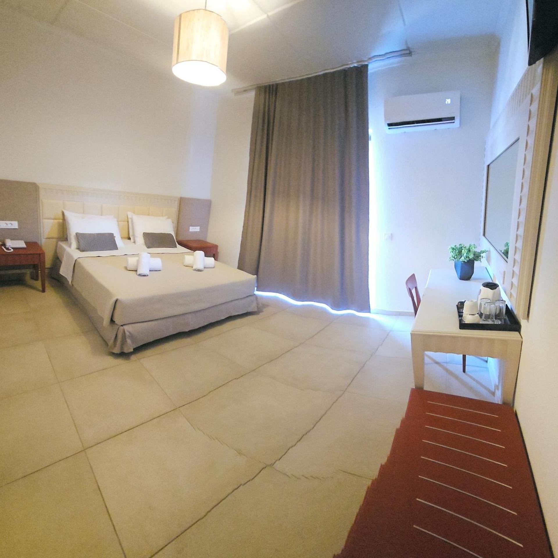 2 Bedrooms, Family Suite, Shared Bathroom, Annex