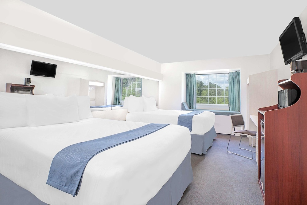 Microtel Inn By Wyndham Broken Bow 9/27