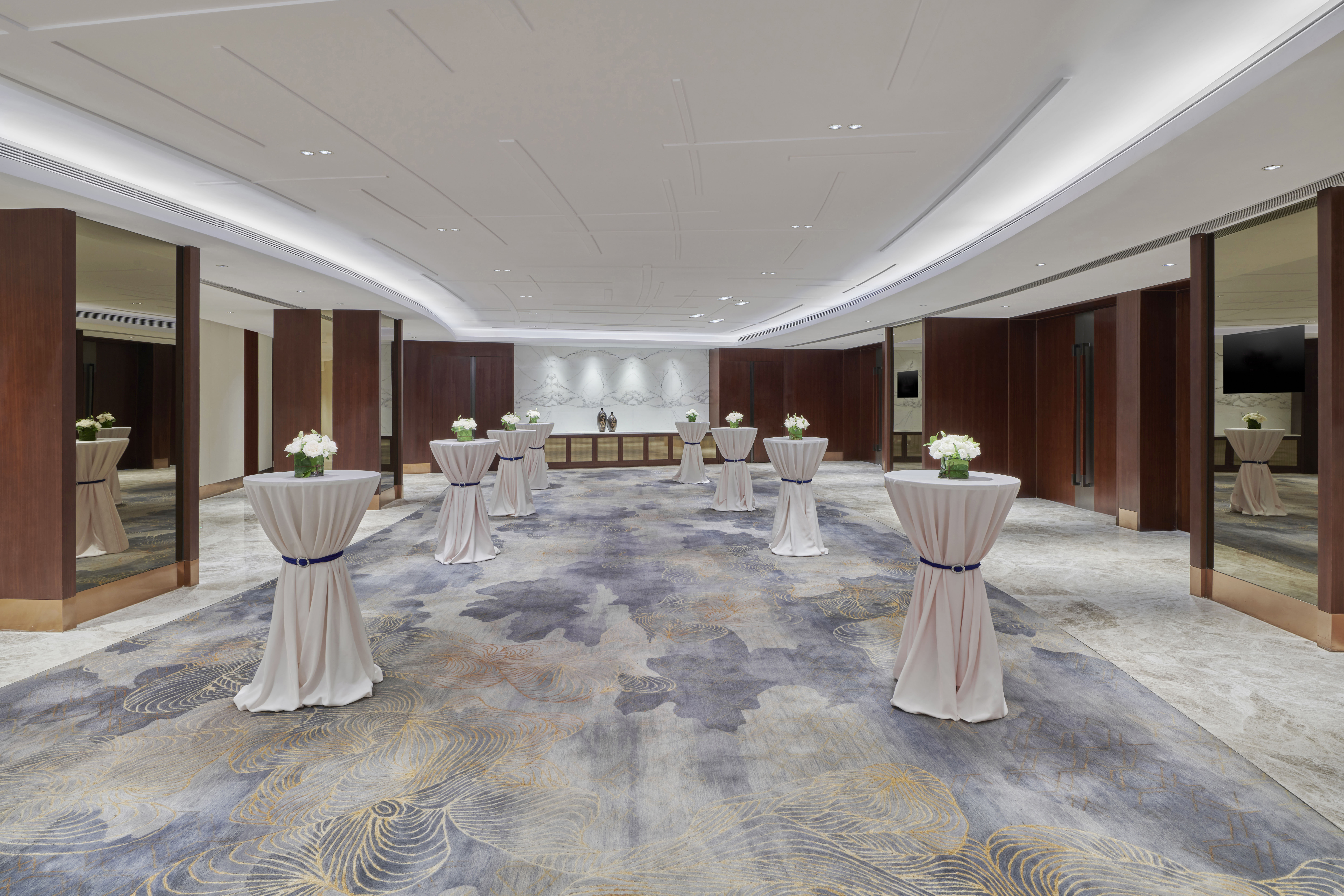 Crowne Plaza Zhuhai City Center 12/78