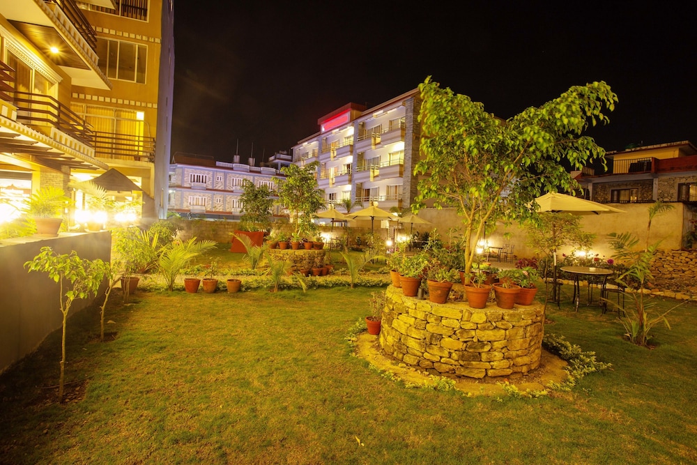 Bodhi Suites Boutique Hotel And Spa 65/67