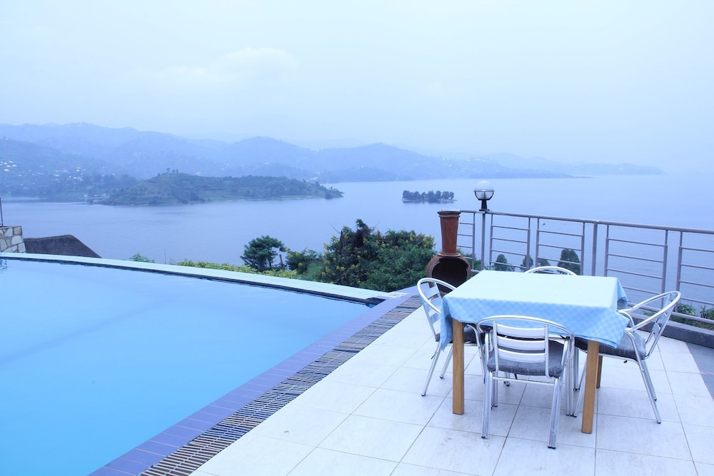 Nirvana Heights Hotel 49/54