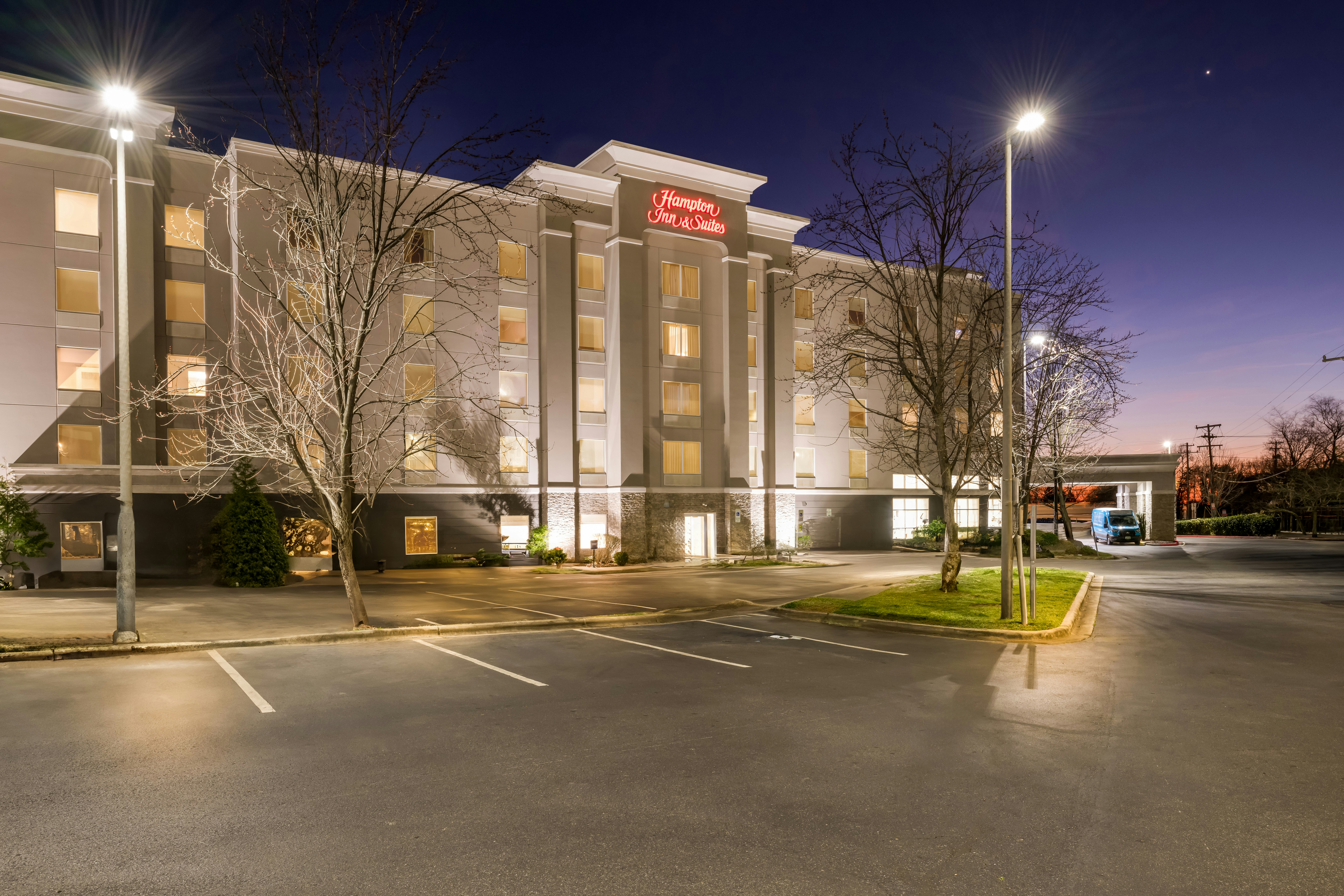 Hampton Inn and Suites Charlotte Airport 54/63