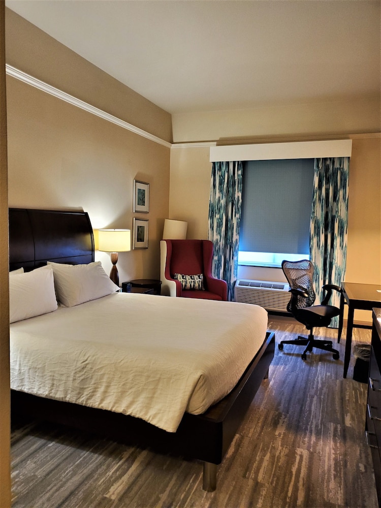 Hilton Garden Inn San Bernardino 14/57
