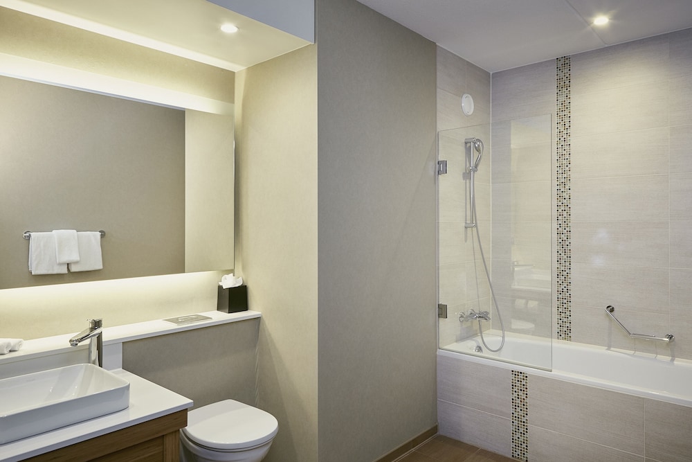 Hyatt Place Waco 37/38