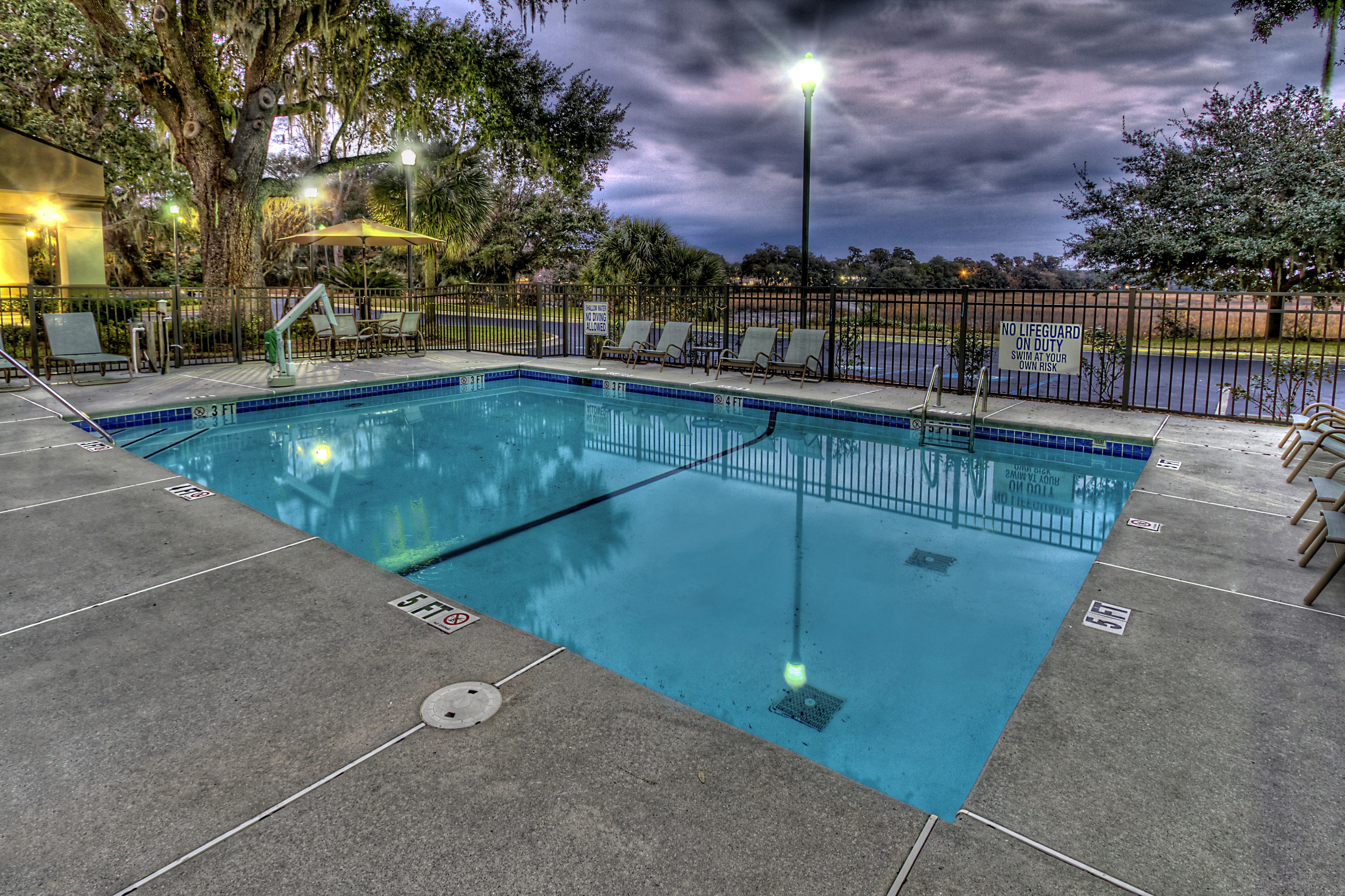 Hampton Inn Beaufort 10/42