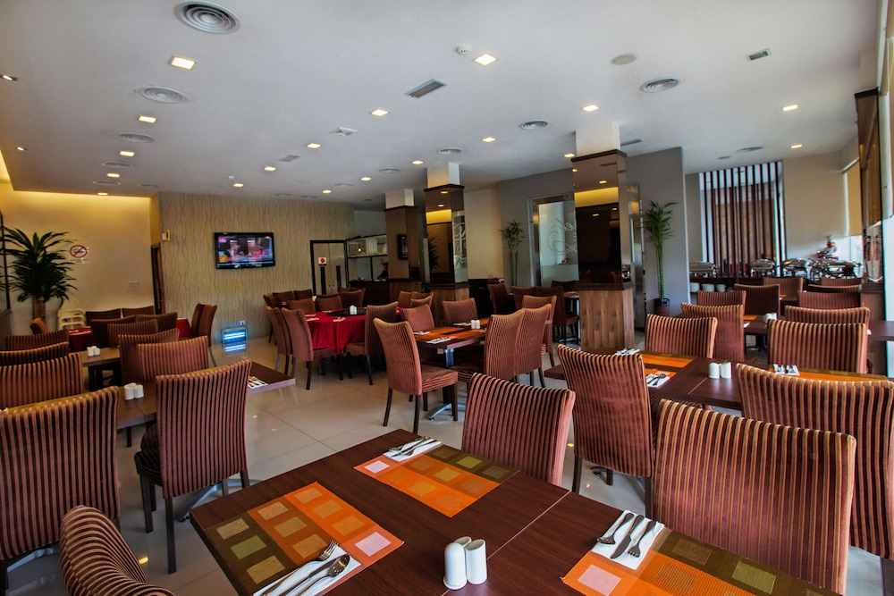 Dehome Boutique Hotel 45/65
