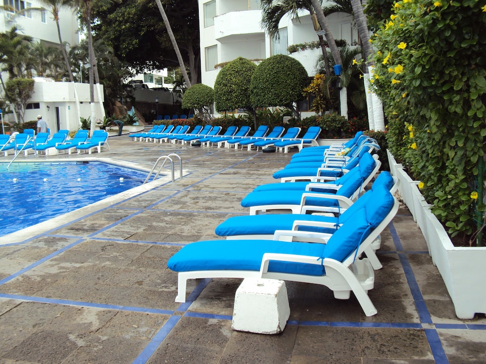Acapulco Malibu 29/49