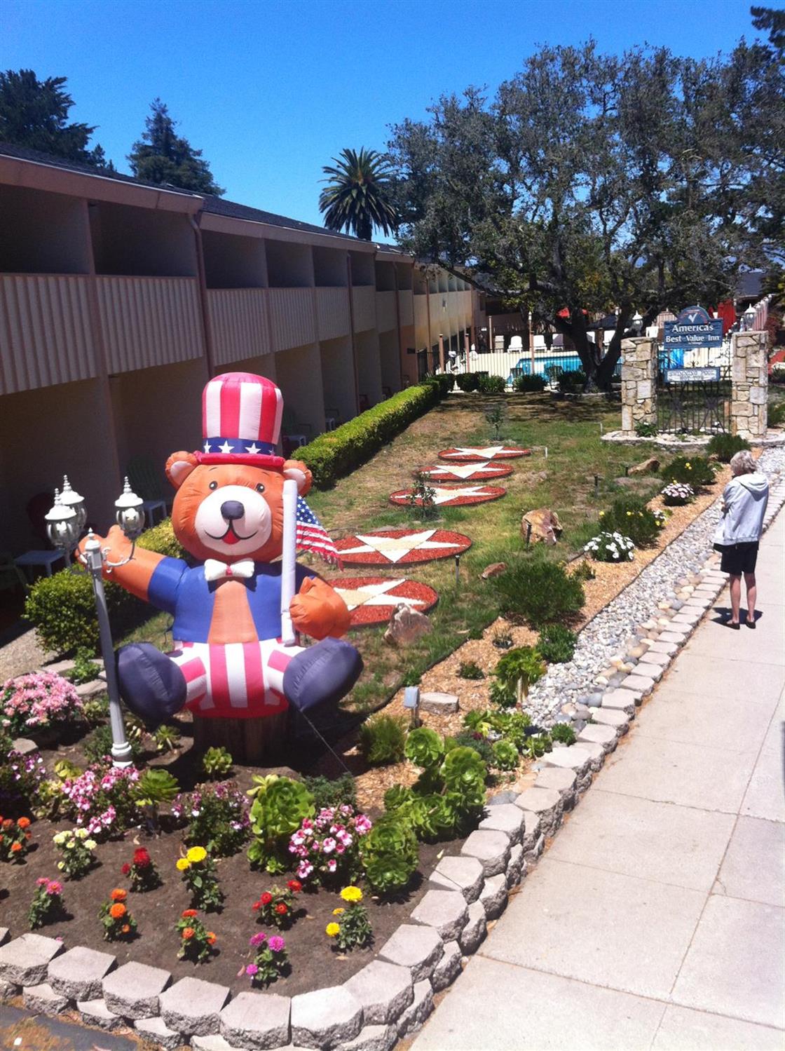 Americas Best Value Presidents Inn On Munras 8/14