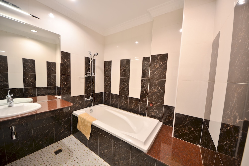 Golden House International Hotel 30/47