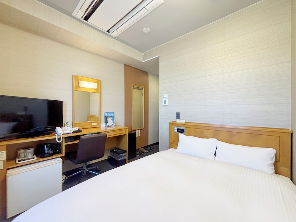 HOTEL ROUTE INN KAKEGAWA INTER 3/45