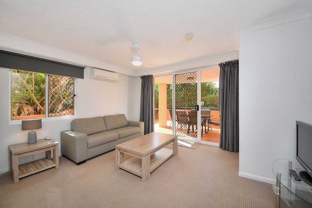 San Mateo on Broadbeach 25/51