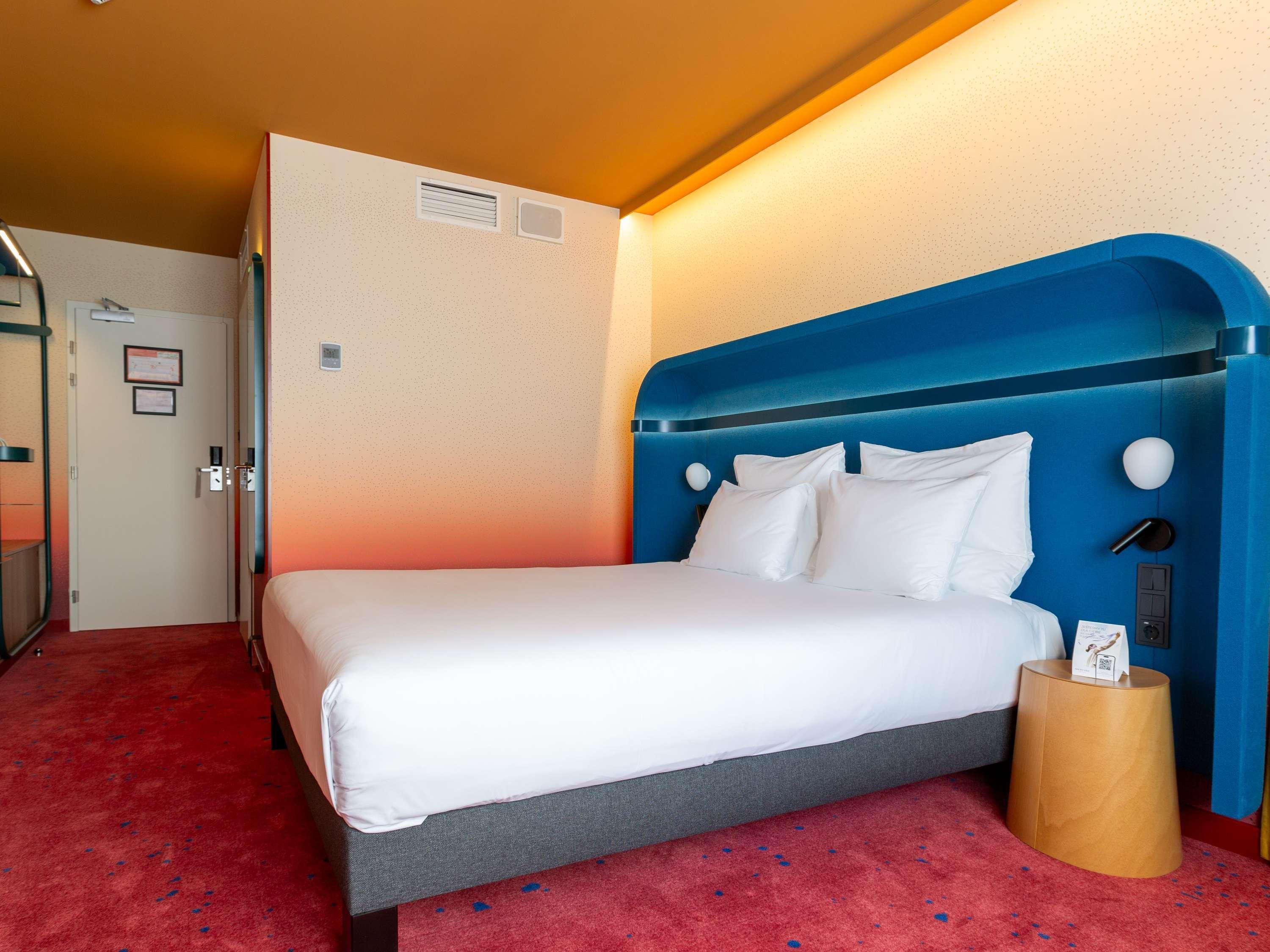 PLUS, CLASSIC, DOUBLE BED, SOFA