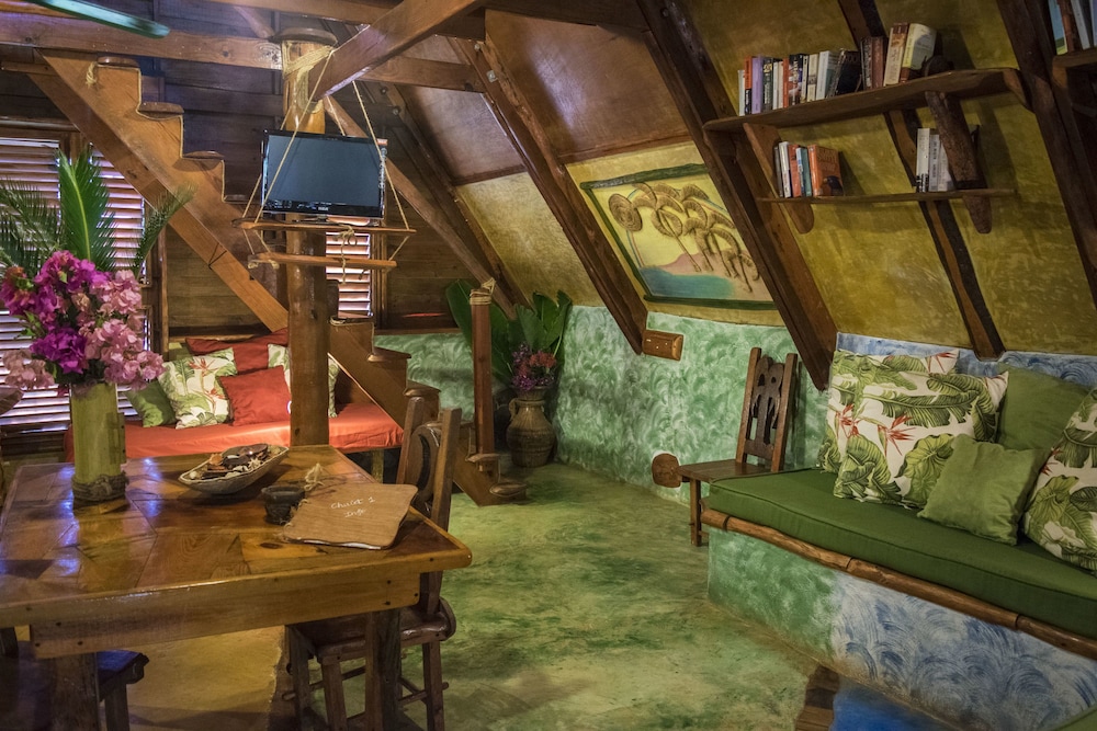 Chalet Tropical Village B&amp;B 57/74
