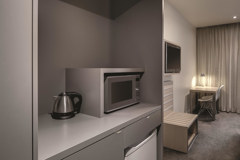 Travelodge Hotel Melbourne Docklands 41/61