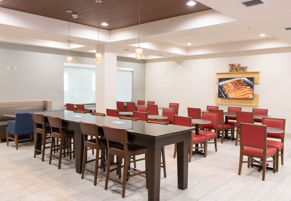 Holiday Inn Express Suites Temple Medical Center Area 25/40