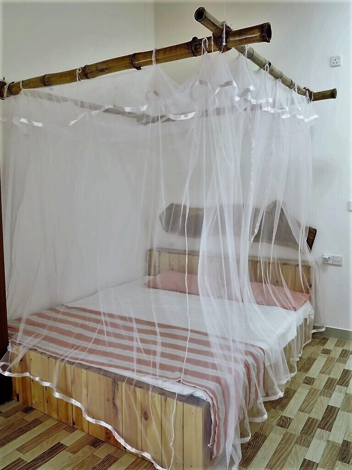 Rose, Double Bed
