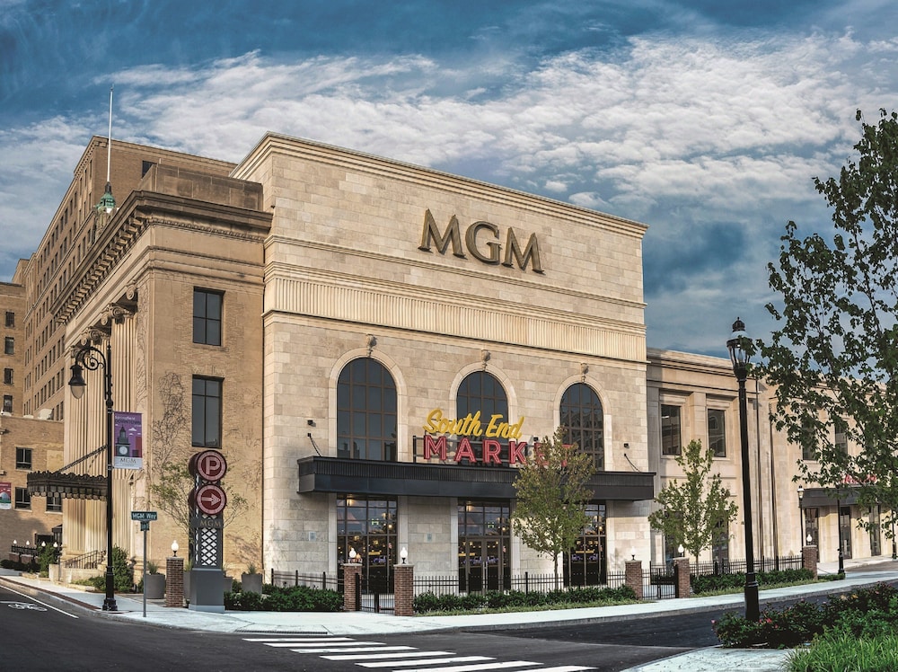 MGM Springfield 2/49
