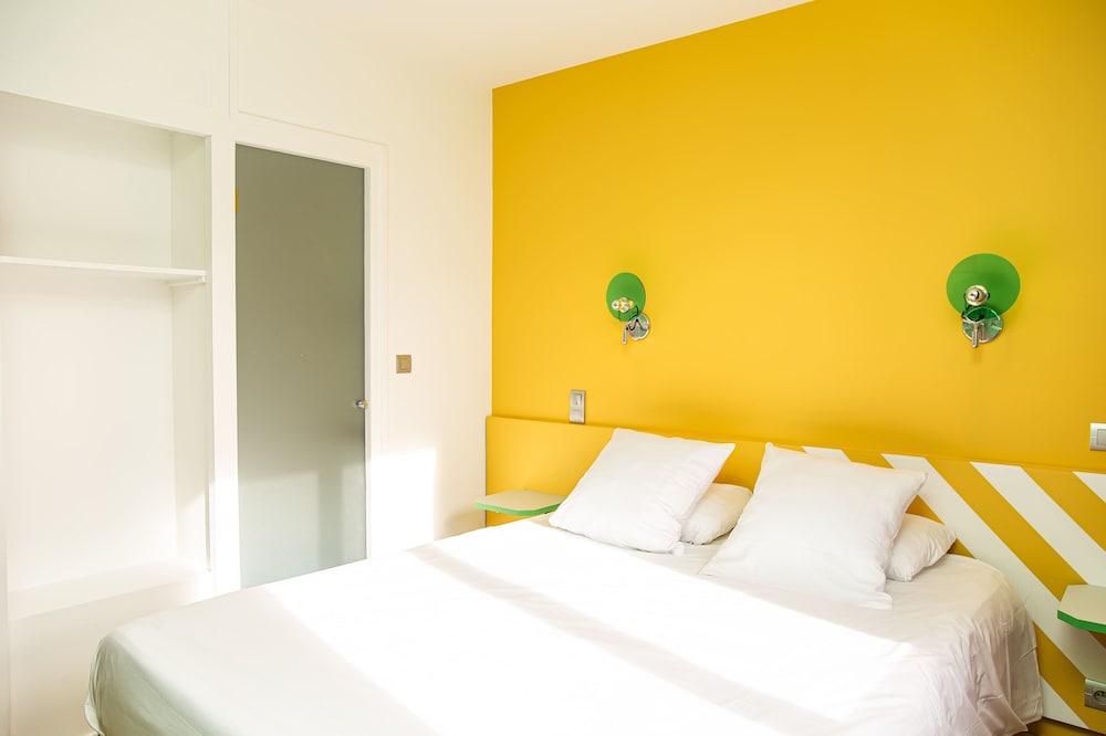 SUPERIOR, DOUBLE BED