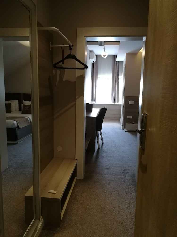 Hotel Ideja 29/43