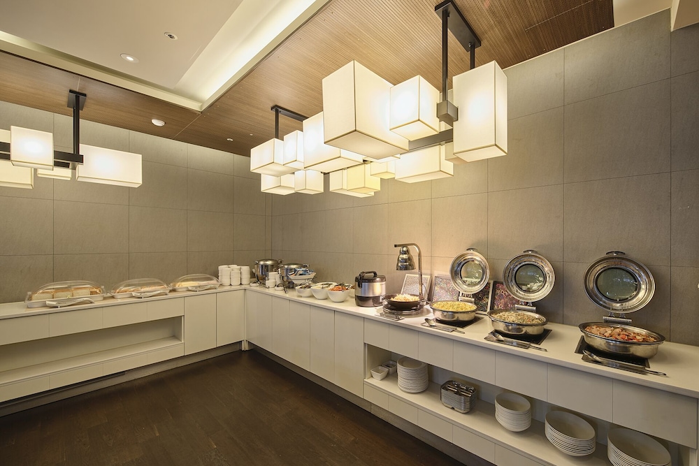 JEJU CENTRAL CITY HOTEL 50/50