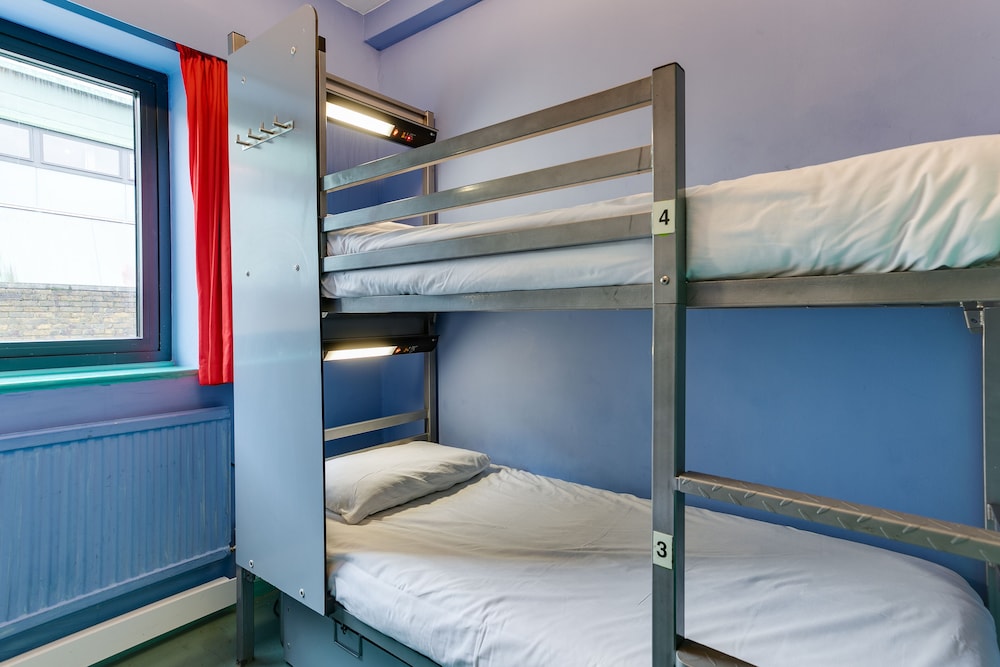 PRIVATE, MIXED DORM, 4 BEDS, 4 BUNK BEDS, SHARED BATHROOM