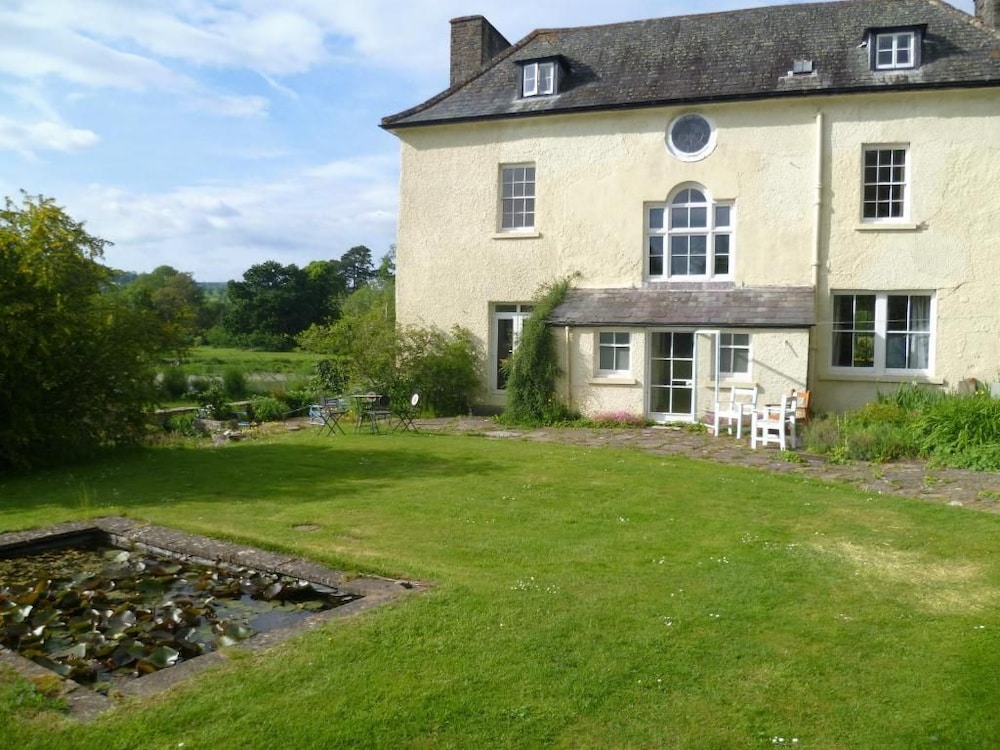 Aberllynfi House 40/45