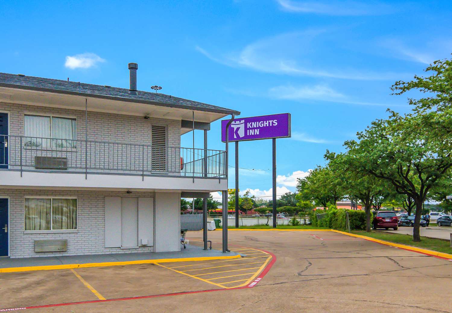 Knights Inn North Richland Hills 21/28