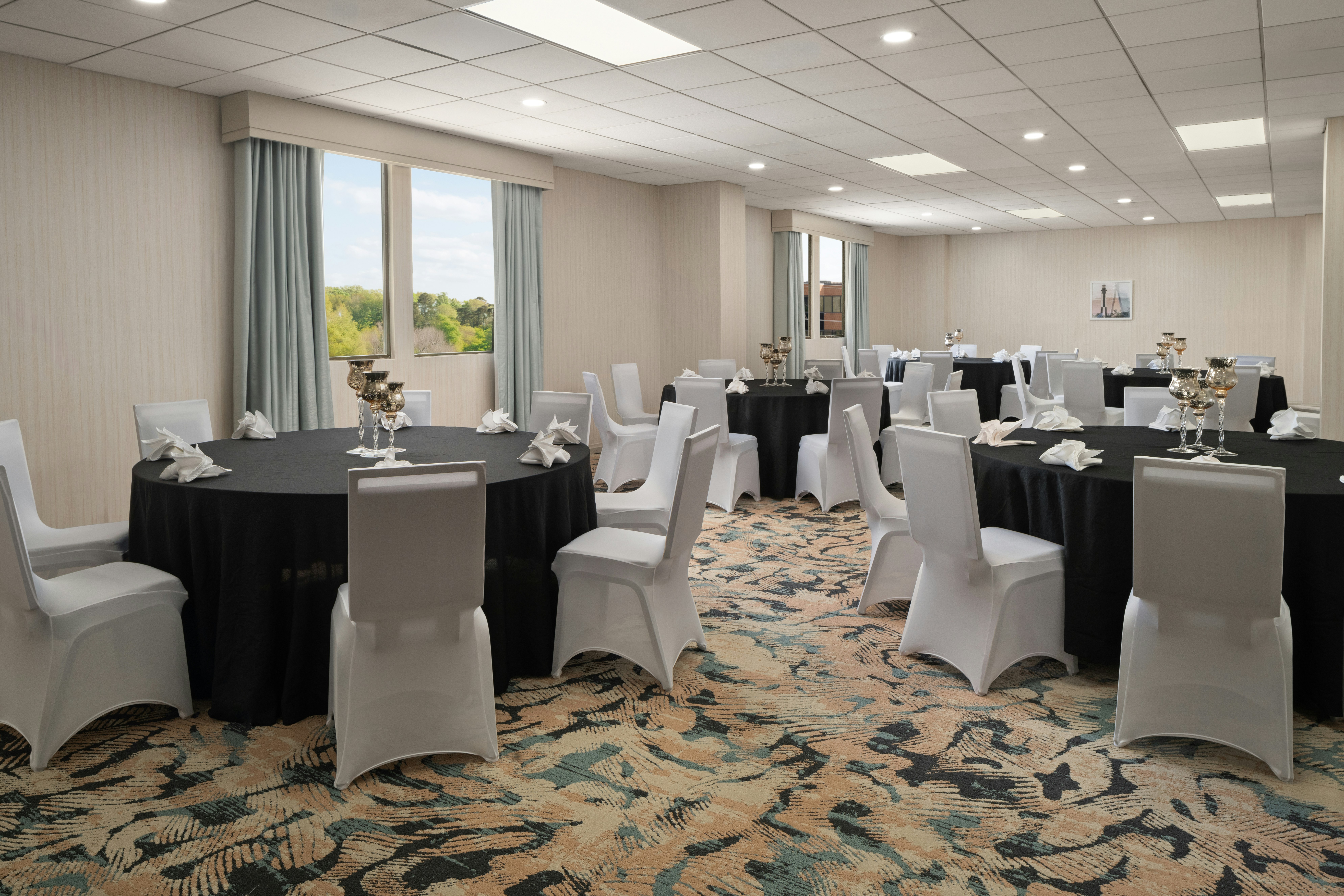 Doubletree By Hilton Virginia Beach Hotel 25/29