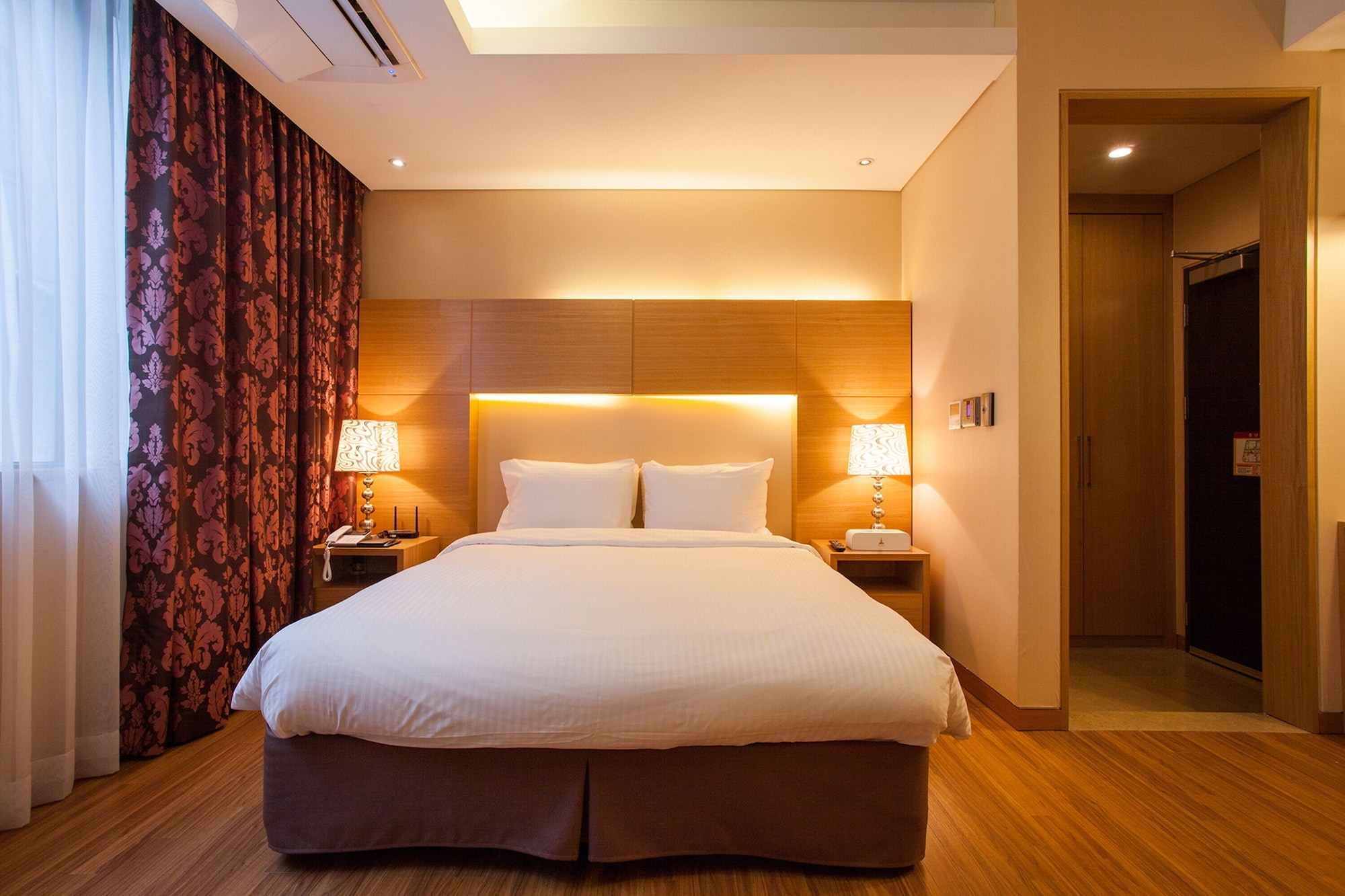 SUPERIOR, DOUBLE BED