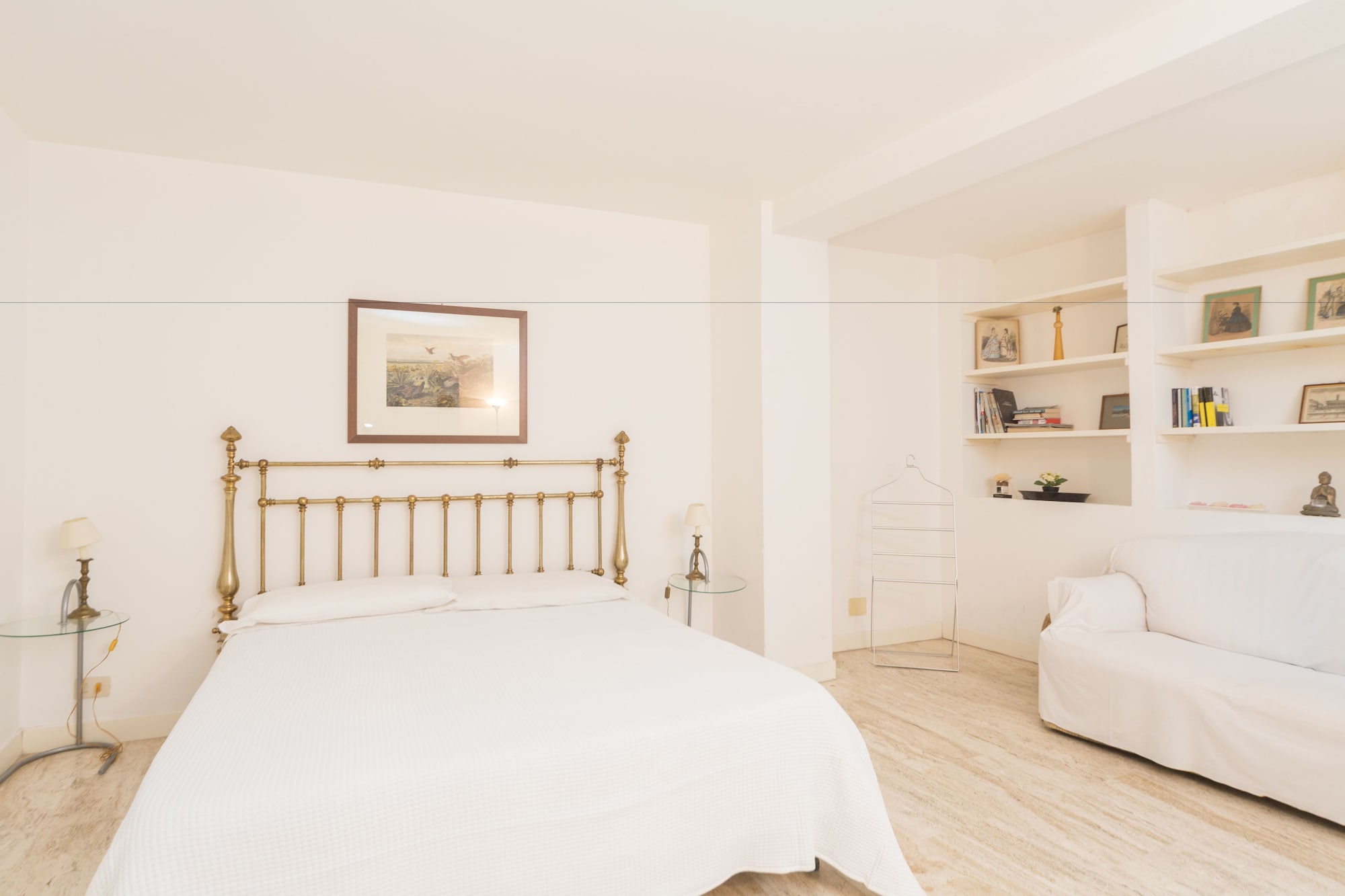 ROOM, TRIPLE, 1 DOUBLE AND 1 SINGLE BED, PRIVATE BATHROOM