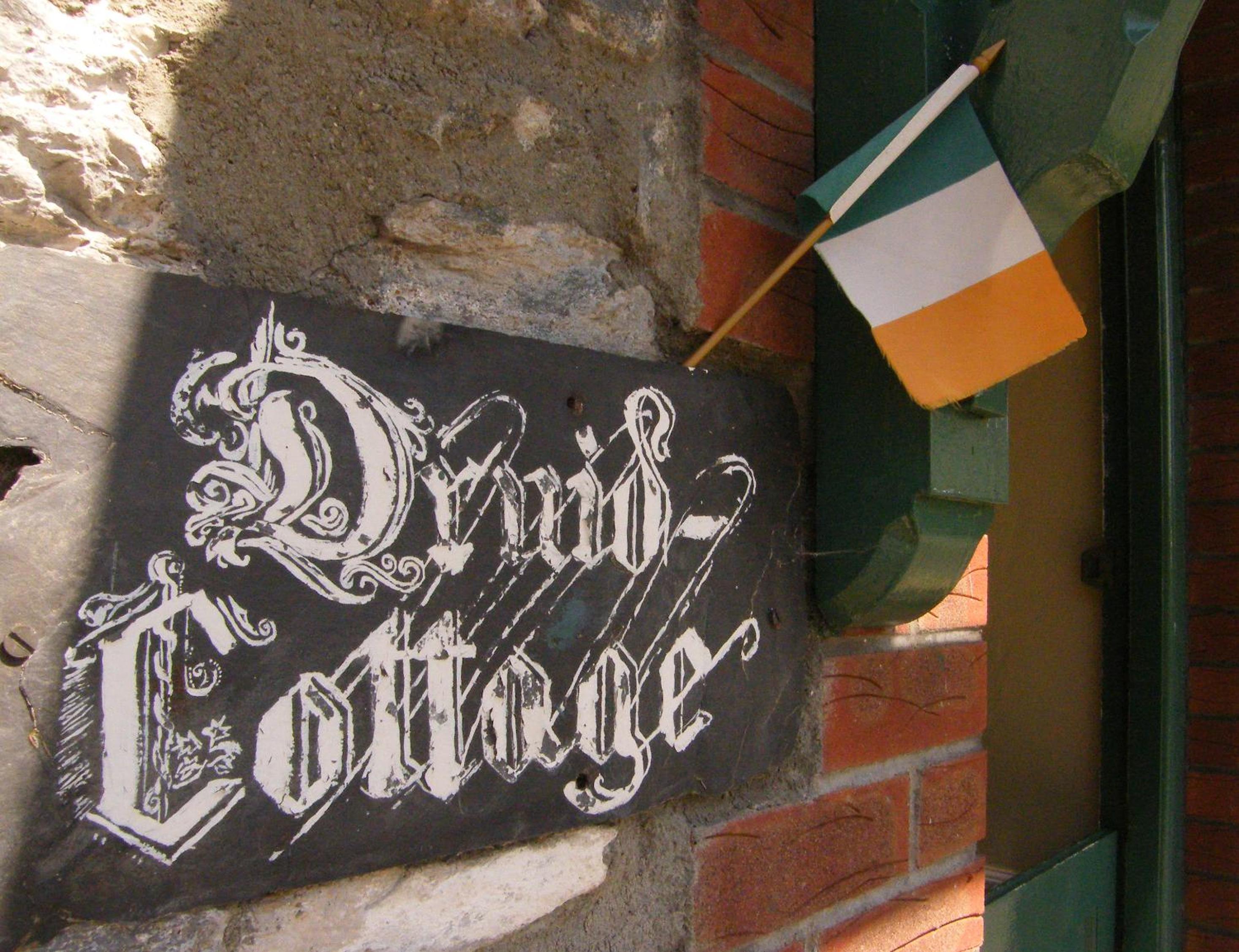 Druid Cottage 4/21
