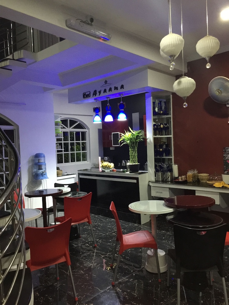 Ayaana Boutique Hotel 35/45