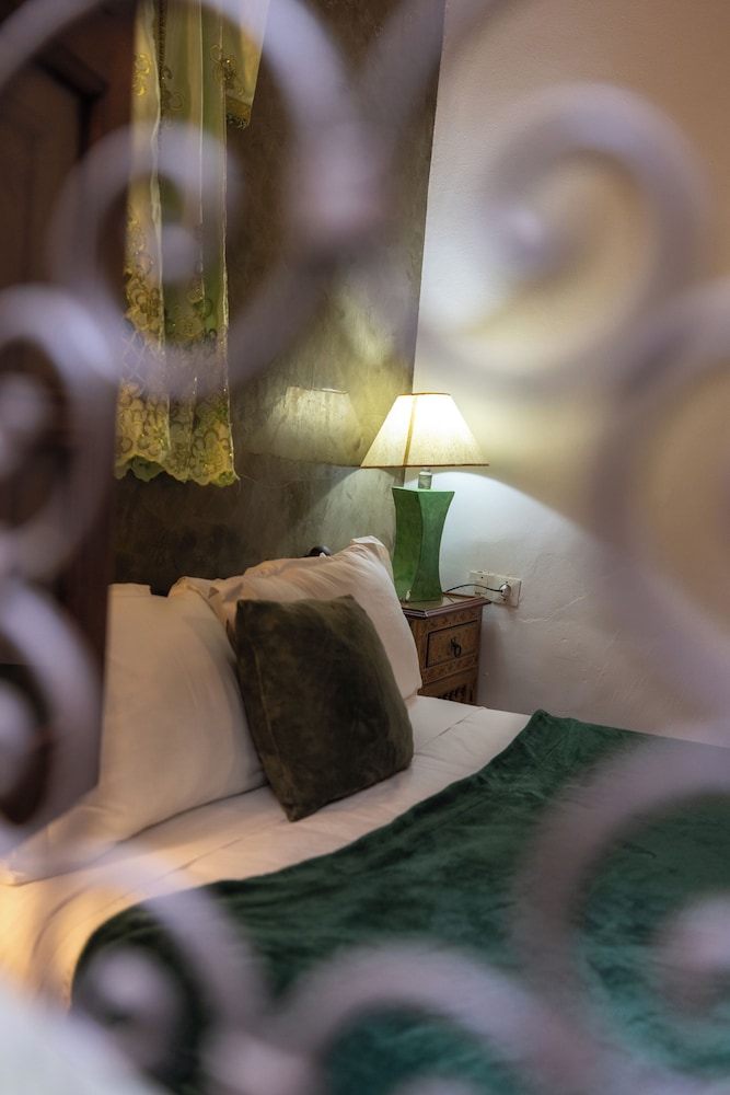 Riad Saba 28/64