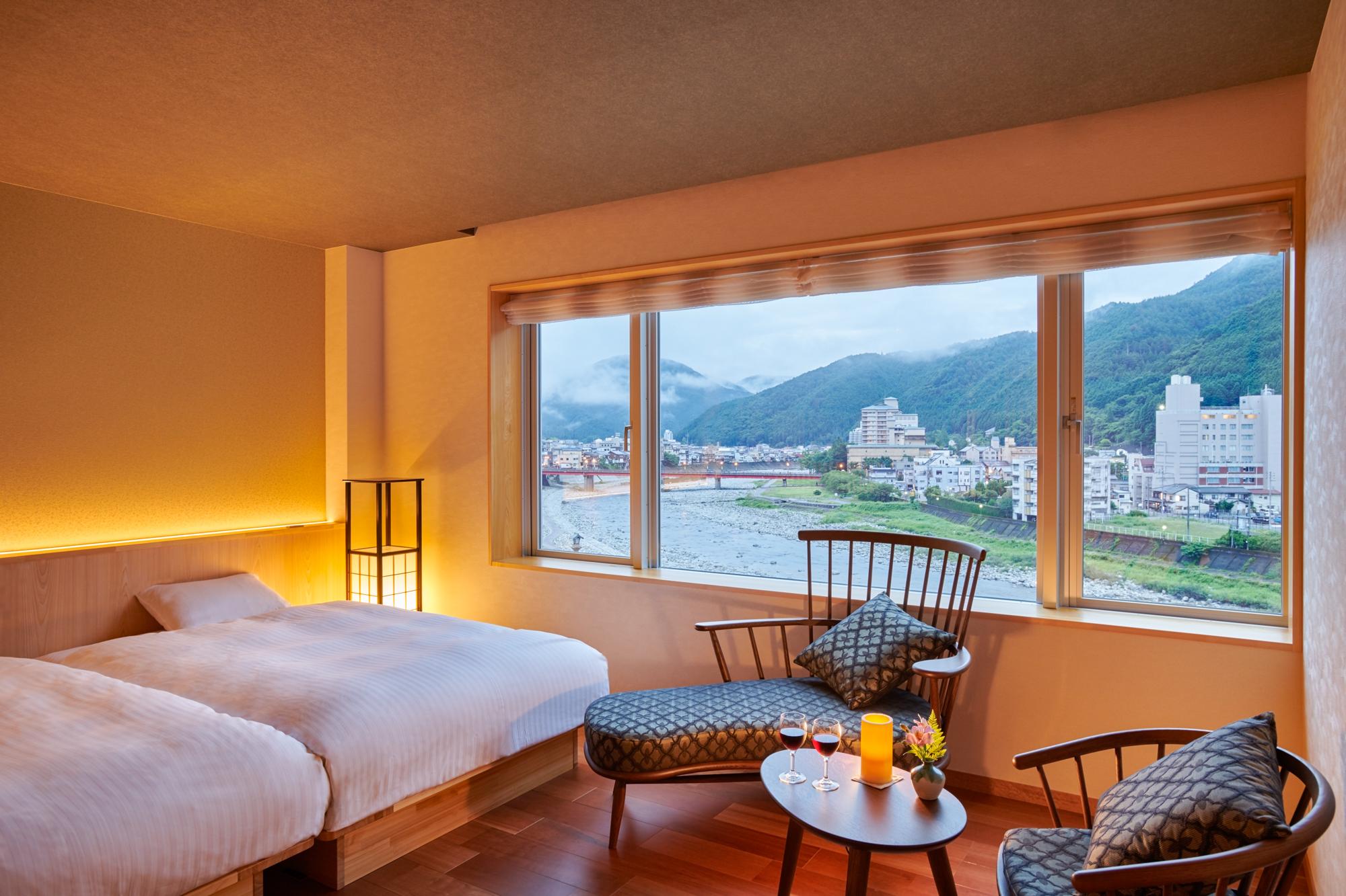 Semi Room, Ariak, Twin Beds, 2 Futon Beds
