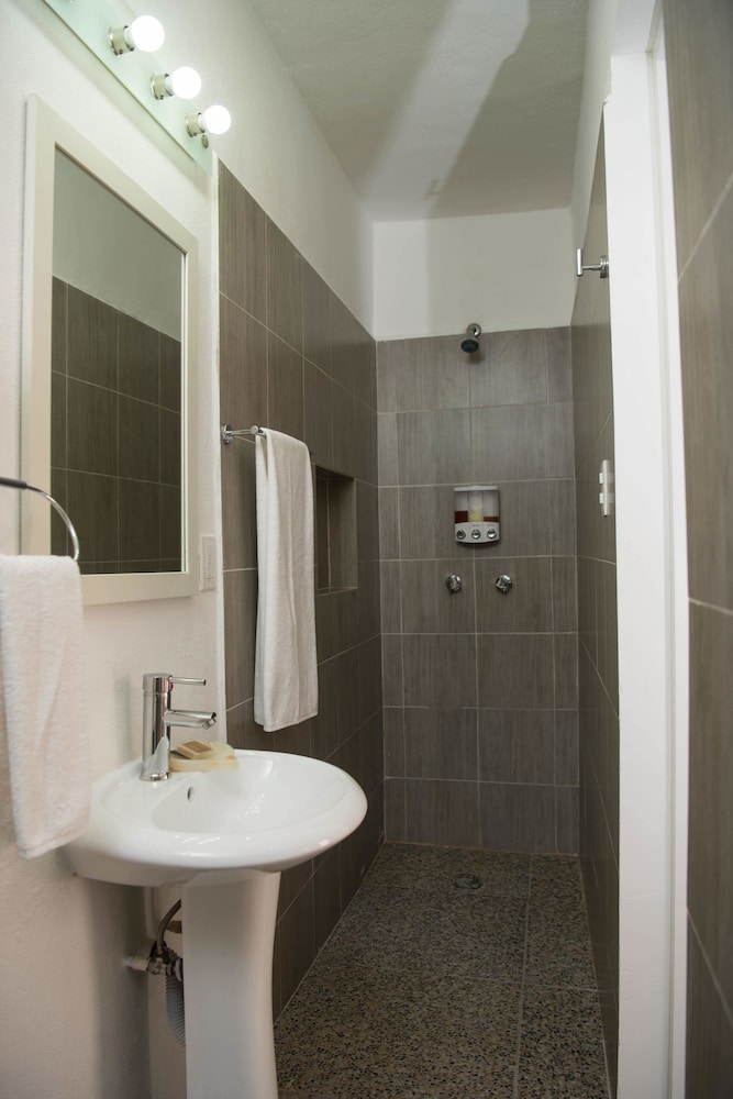 Ocean Zen Suites 45/50