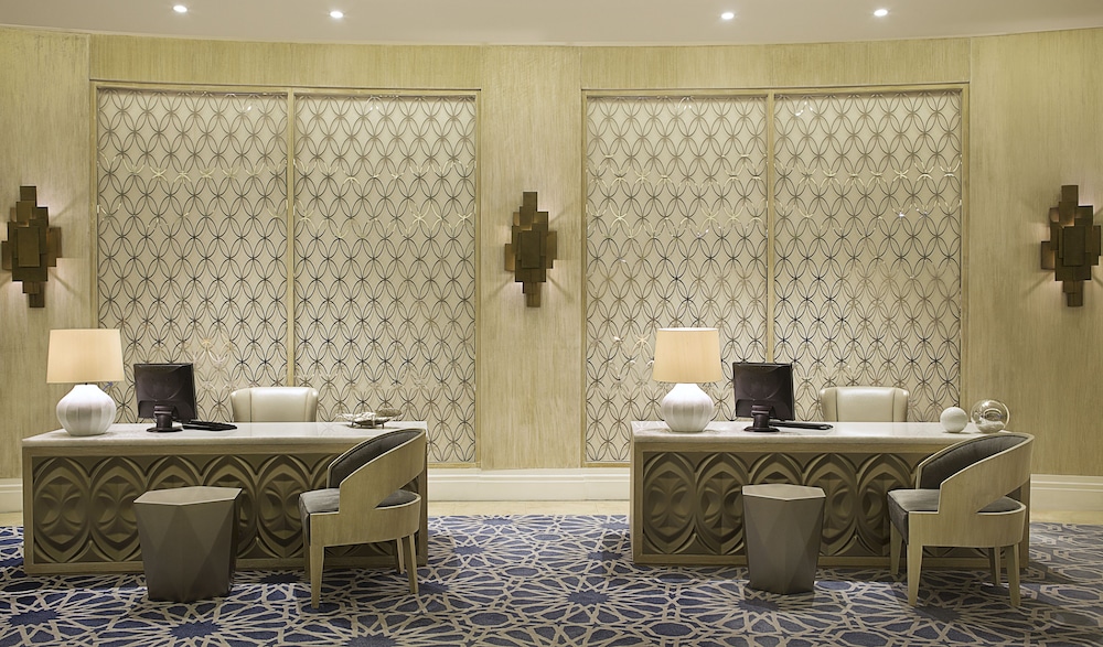 Al Habtoor Grand Resort, Autograph Collection 57/75