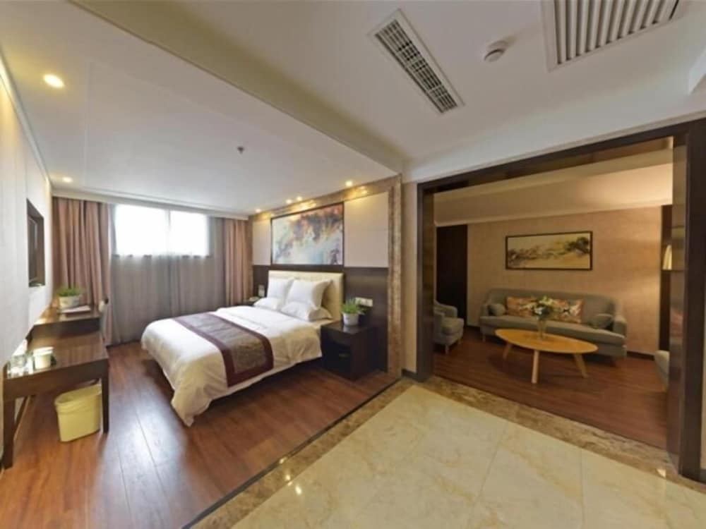 GreenTree Inn Changzhou Dinosaur Park Global Harbor Express Hotel 11/48