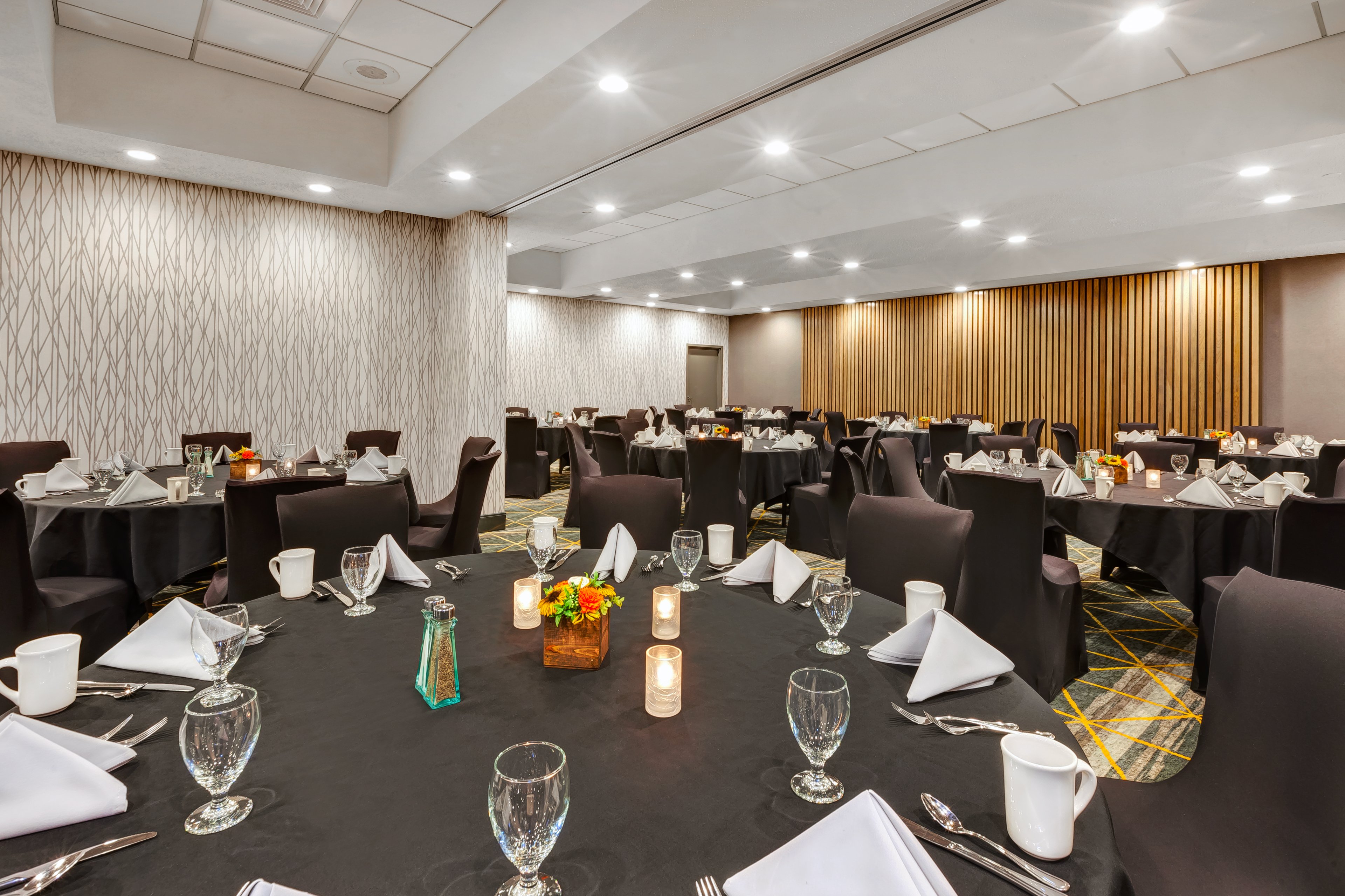 Holiday Inn Grand Rapids Downtown 40/50