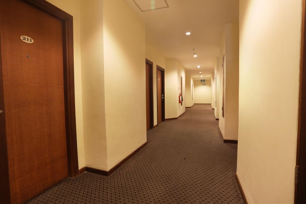 Triniti Hotel Batam photo3