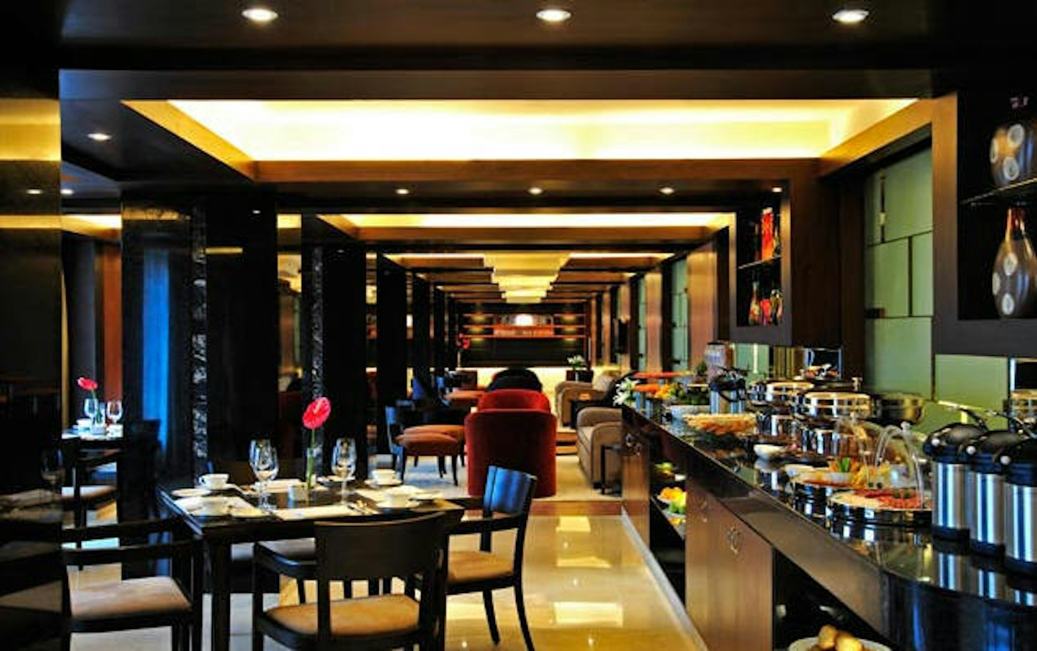 TAJ CLUB HOUSE 38/50
