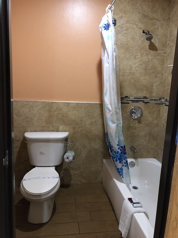 El Rancho Motel 5/24
