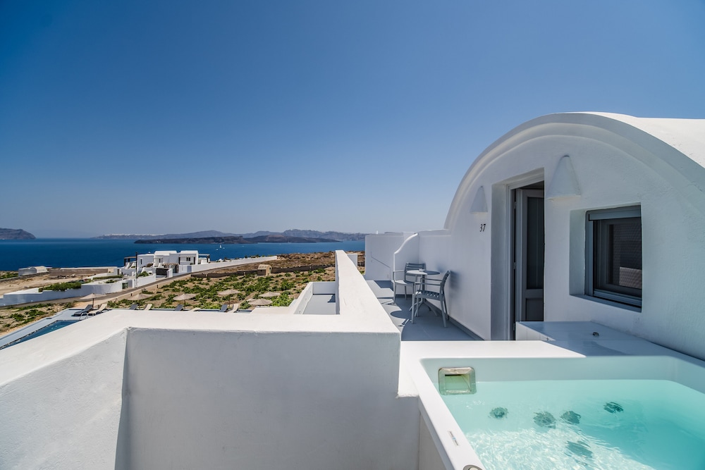 Serenita Luxury Suites 7/71