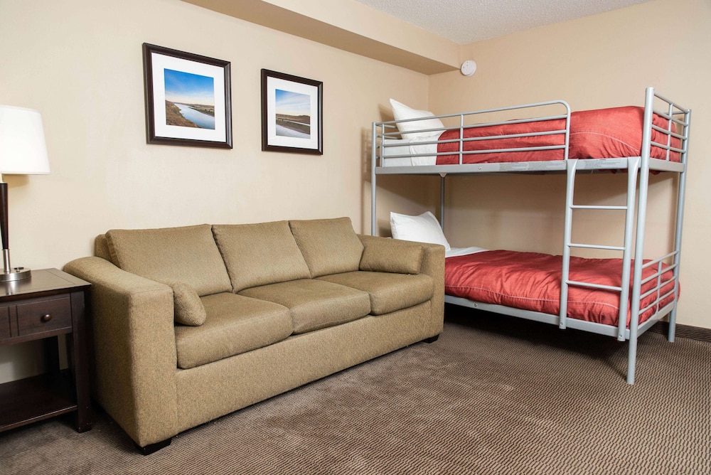 Baymont By Wyndham Red Deer 29/38