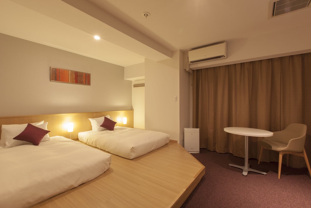 Residential, Twin Beds