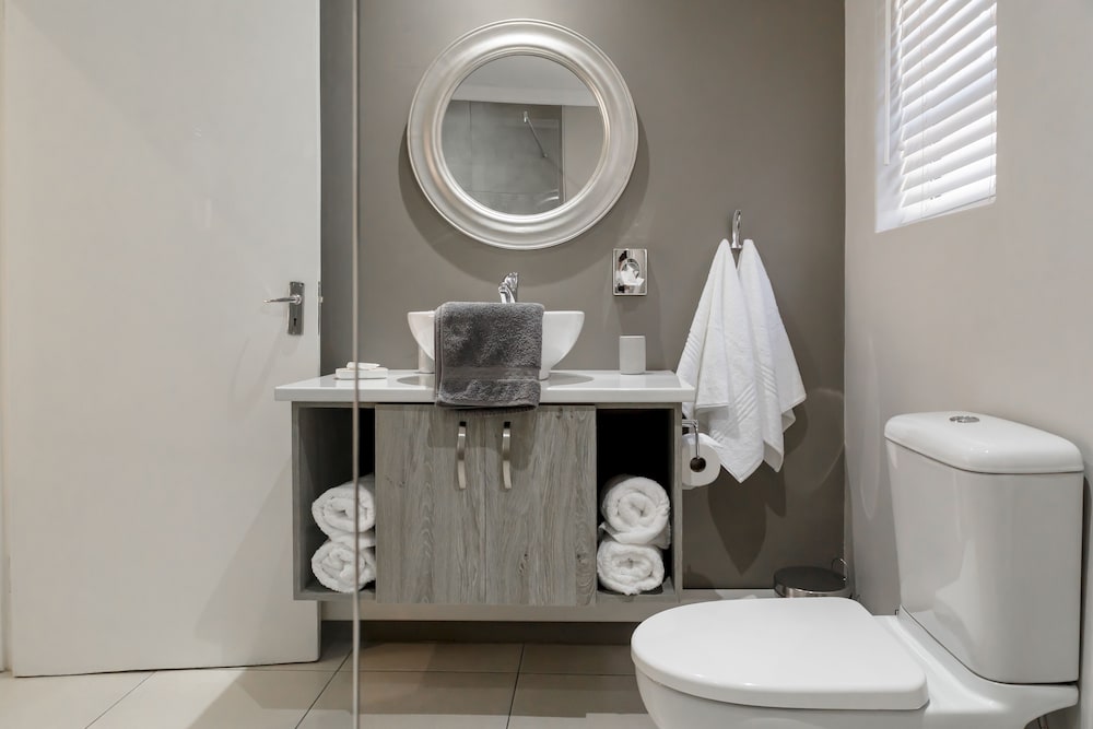 Wagtails Guest House 44/50