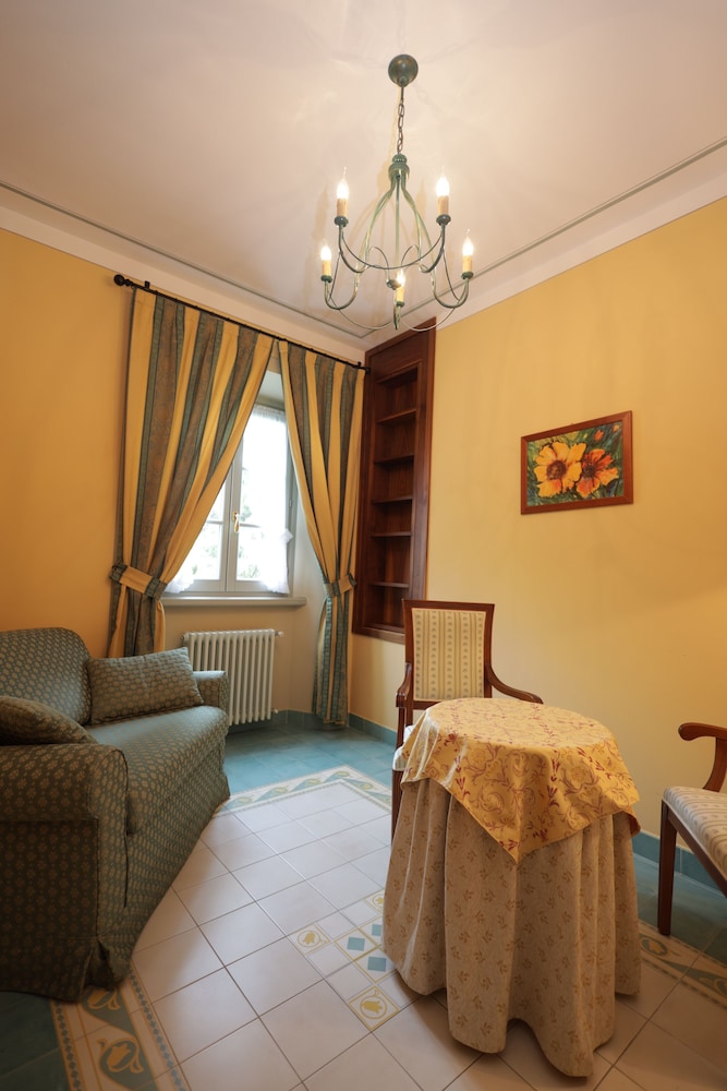 Hotel Il Portico 25/50