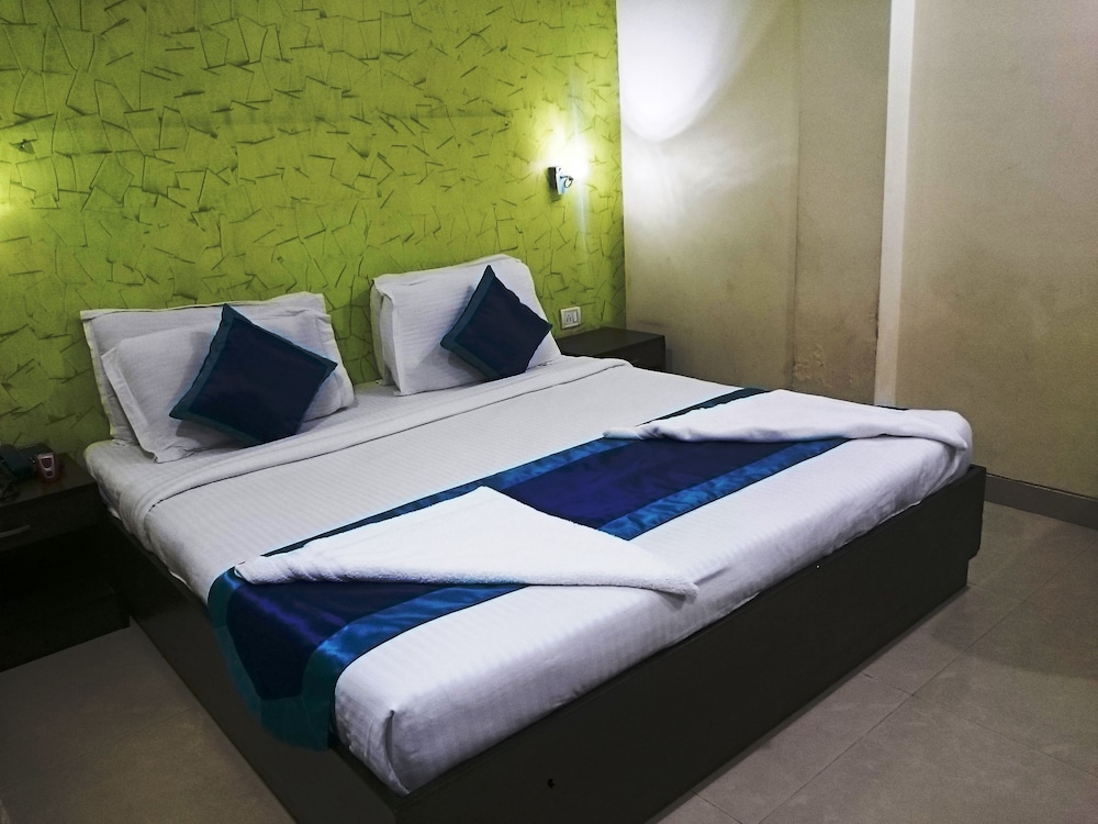Hotel The RTS, New Delhi 13/50