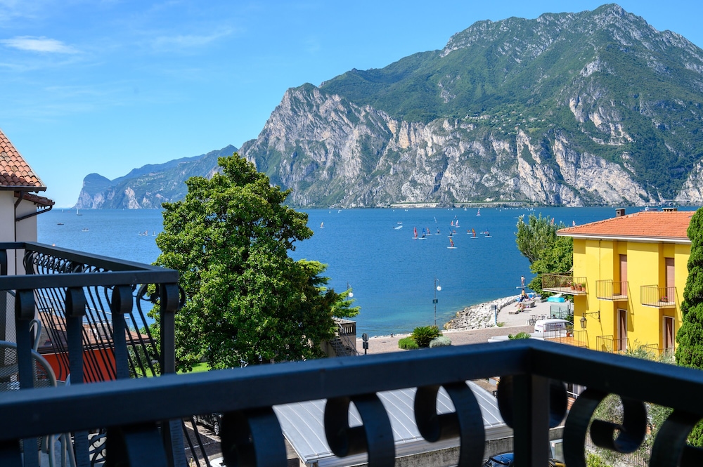 Hotel Benaco 3/50