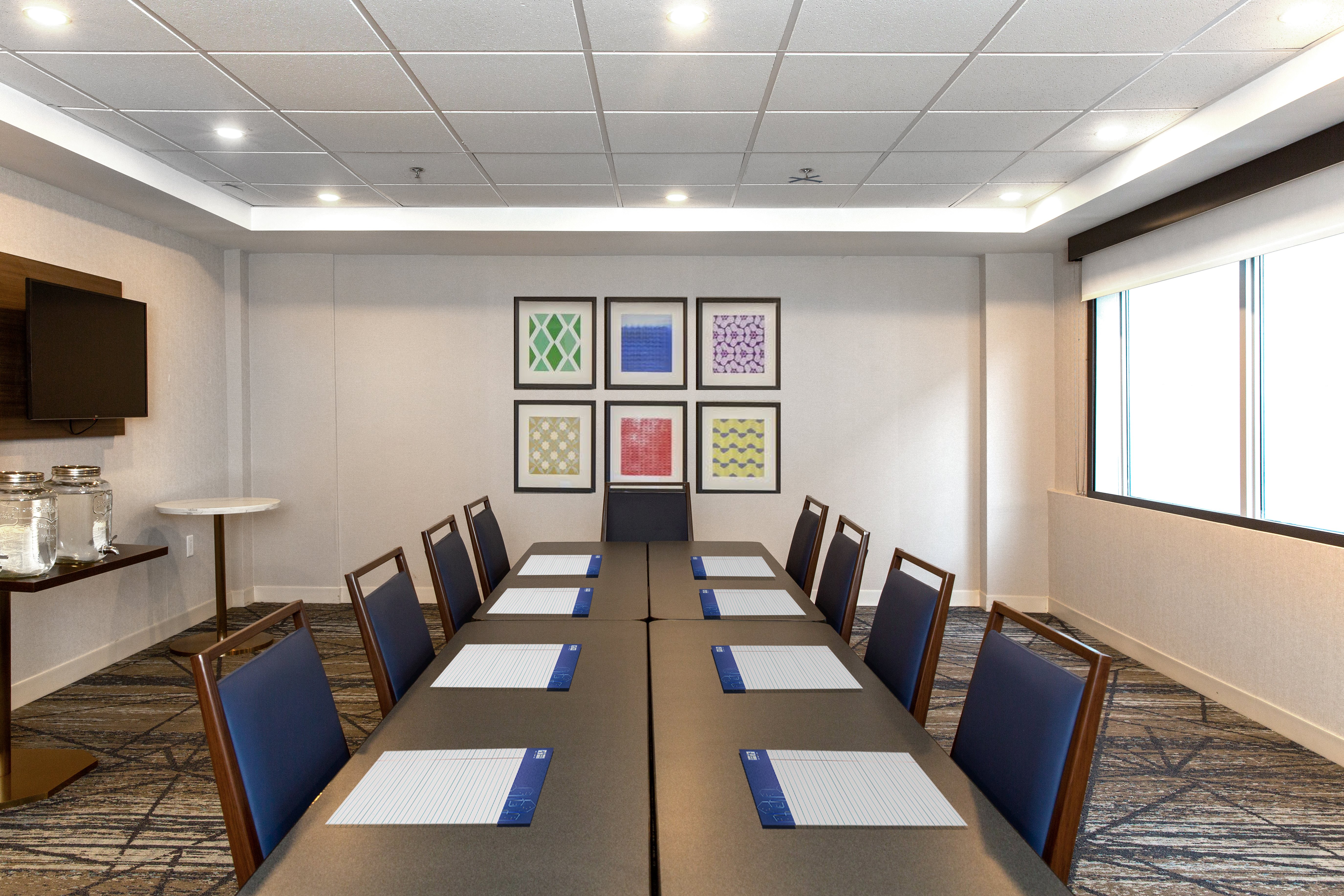 Holiday Inn Express New Rochelle 58/66