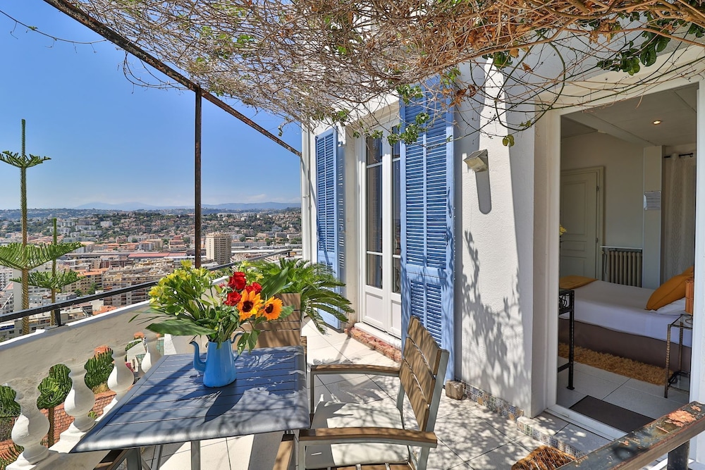 Le Panoramic Boutique Hotel 4/70